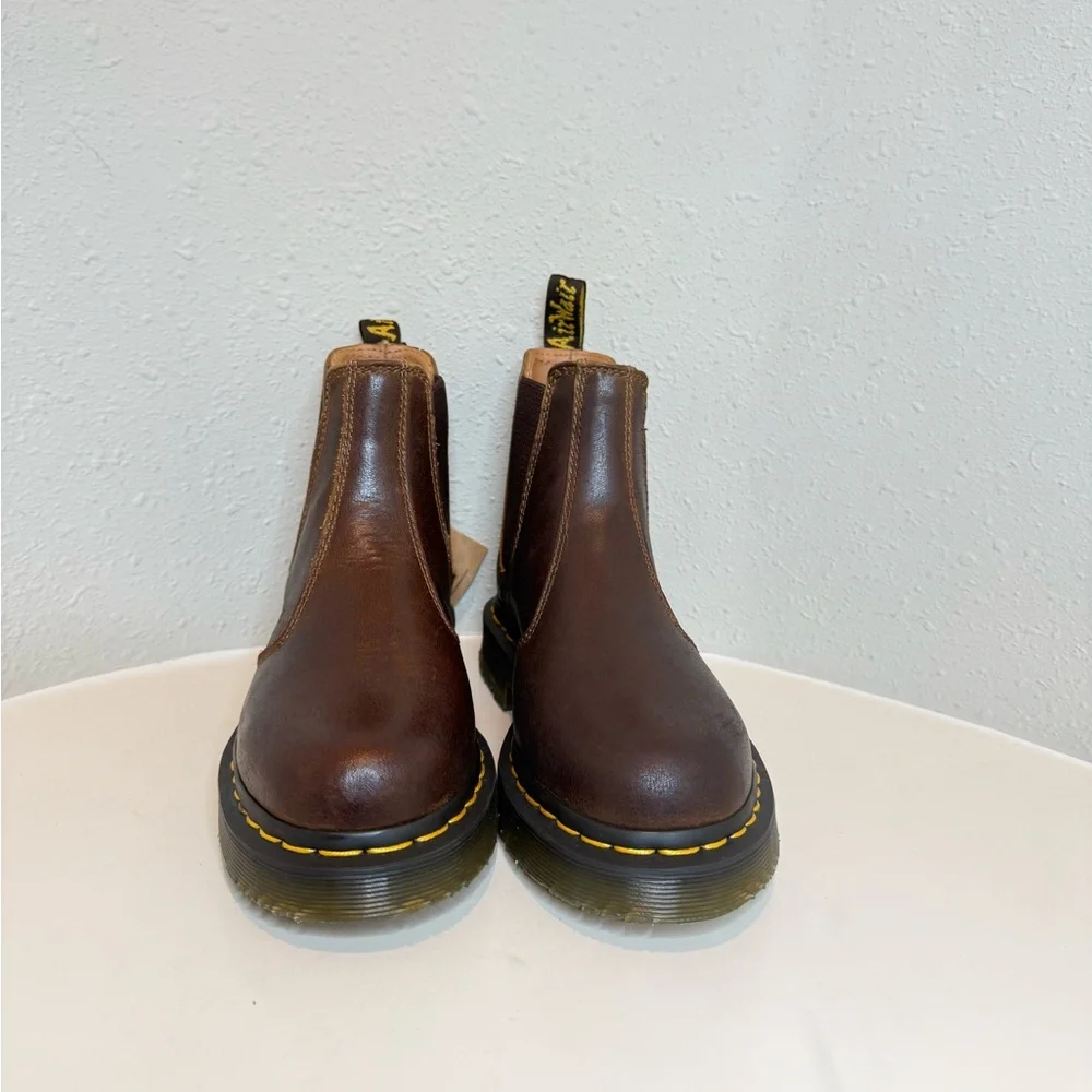 Dr. Martens 2976 Yellow Stitch Leather Brown Chelsea Boots Sz W 5 M 4 NWT